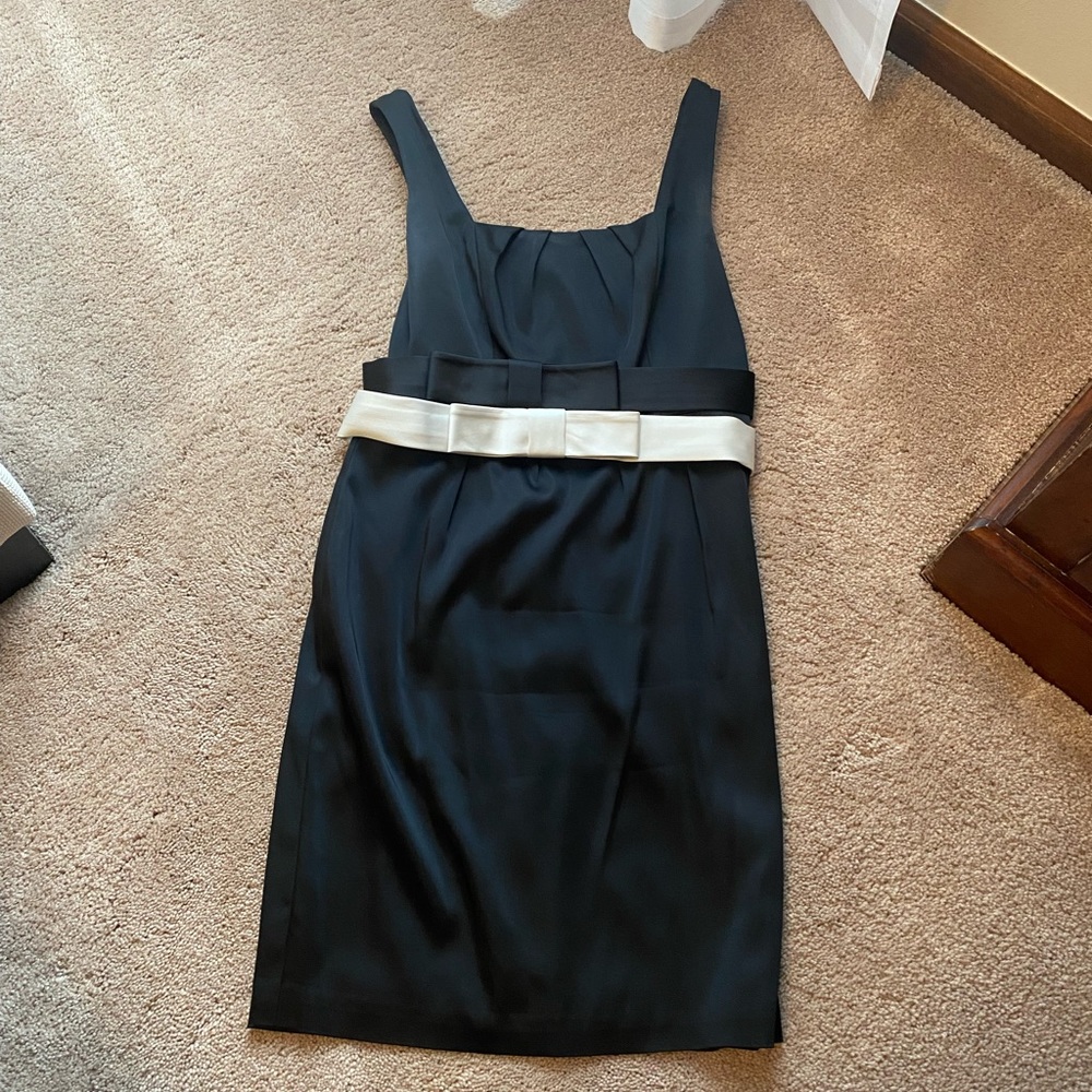 White House Black Market LBD with interchangeable white or black belt.